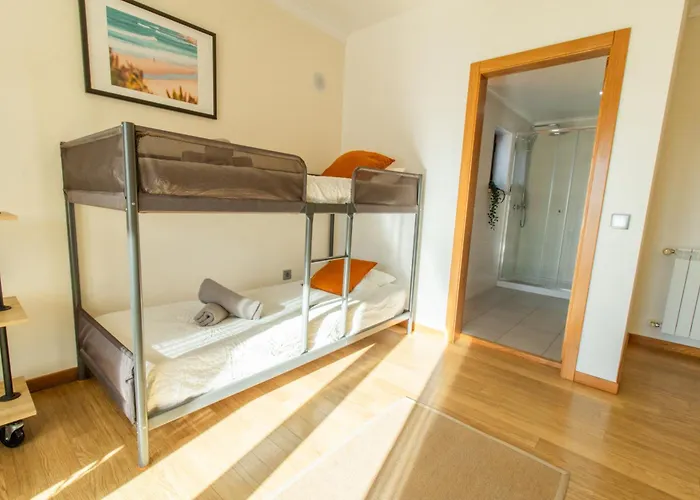 Surf Santa Cruz Silveira (Lisbon)